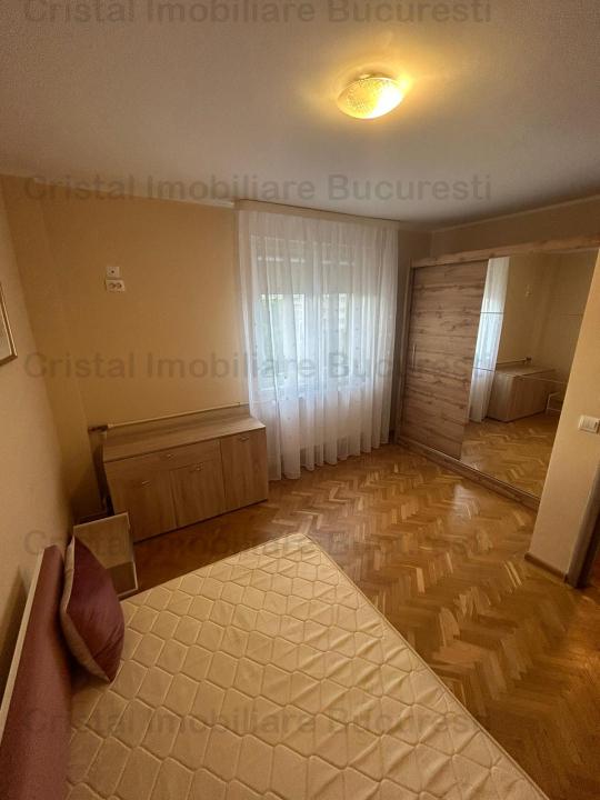 Apartament 3 camere de vanzare in zona Obor