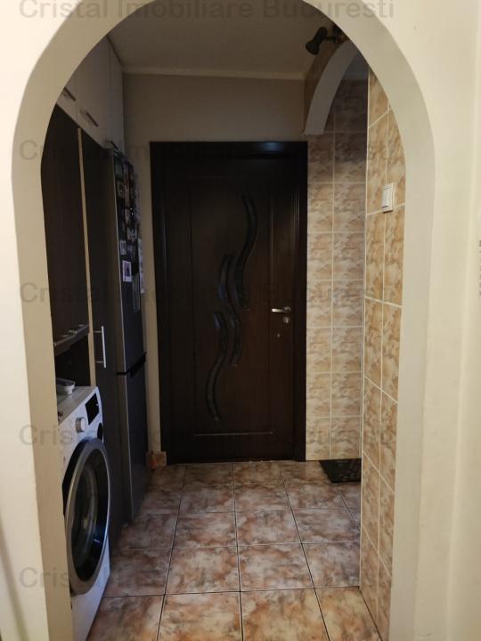 Apartament 4 camere,  mobilat modern, utilat 3/4, zona Pta Trapezului, 5 min metrou 1 Decembrie     