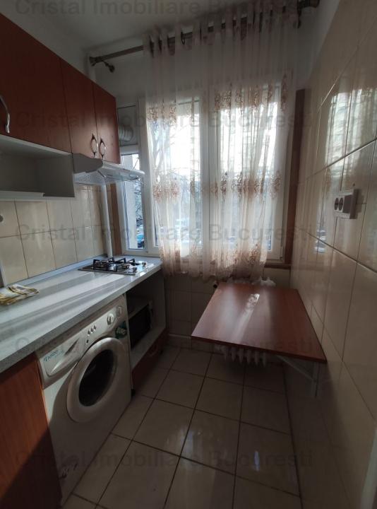 Se ofera spre inchiriere garsoniera 400 EUR, zona Dristor