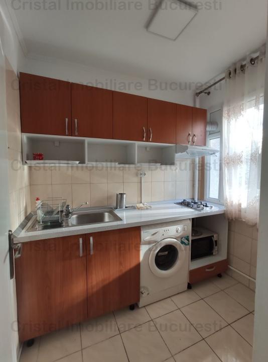 Se ofera spre inchiriere garsoniera 400 EUR, zona Dristor