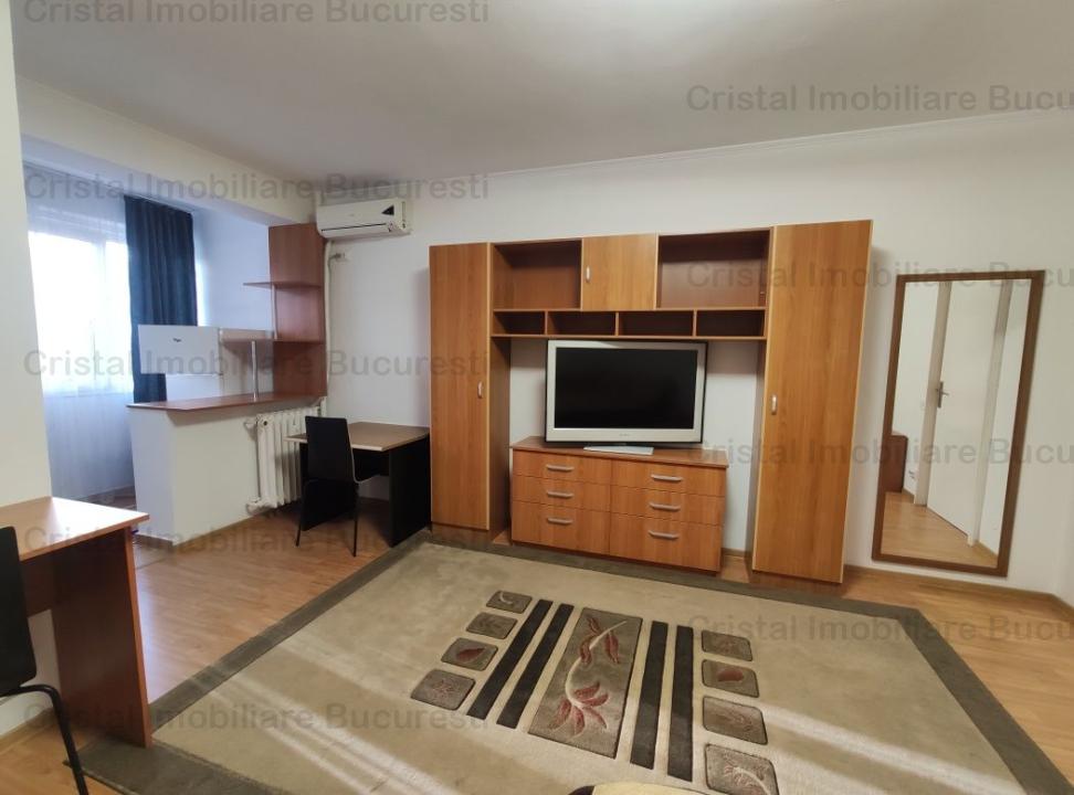 Se ofera spre inchiriere garsoniera 400 EUR, zona Dristor