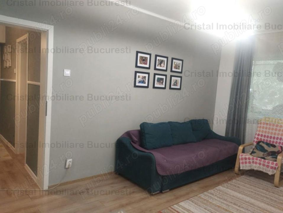 Apartament 3 camere, cu Centrala, Bld. Obregia, Vatra Dornei. 