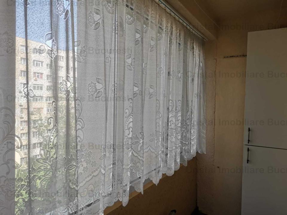 Vand apartament de 3 camere in zona Ozana