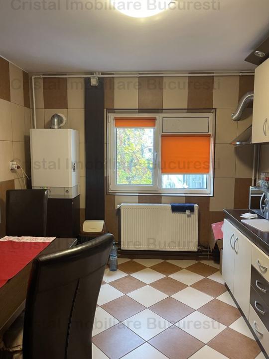 Apartament 4 camere, cu Centrala, Almasu Mare, sector 4. 