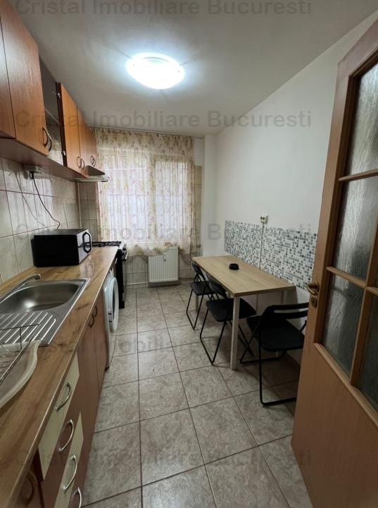 Inchiriez apartament 2 camere metrou Pacii