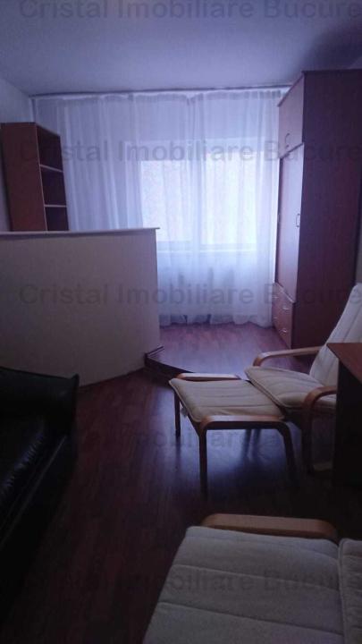 Închiriez apartament 3 camere si 2 bai, aer conditionat, Crangasi