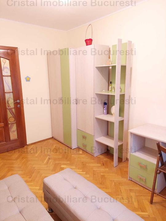 Apartament 3 camere, Teiul Doamnei stradal