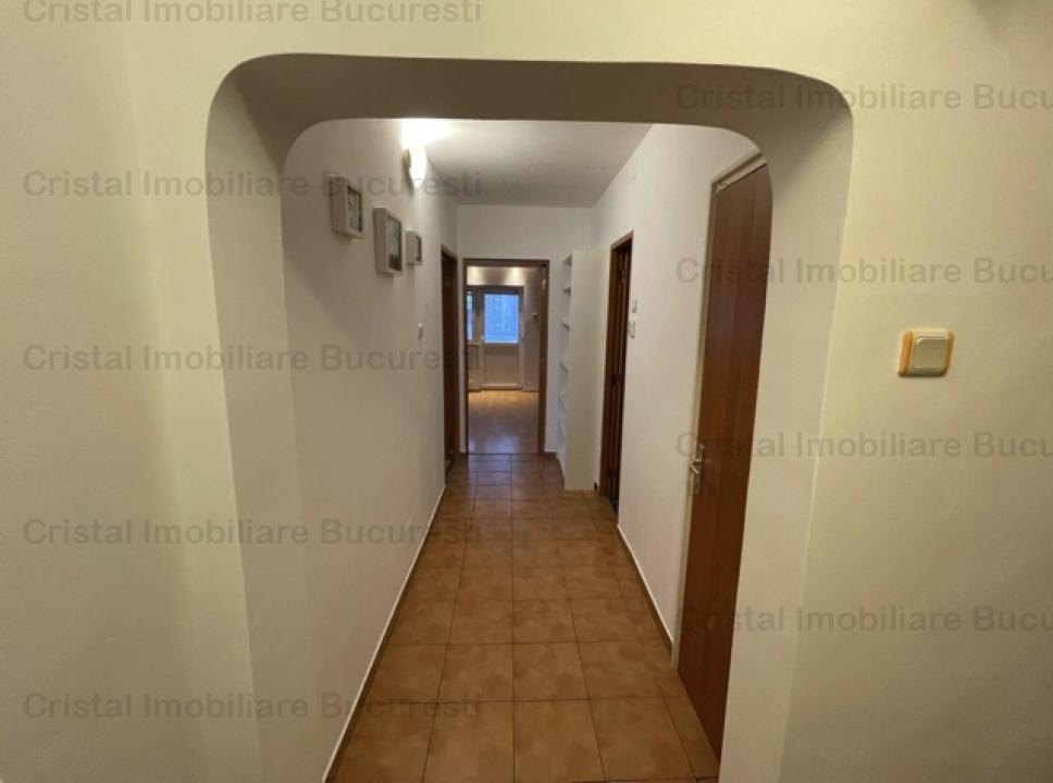 Apartament 2 camere, renovat, zona Teiul Doamnei