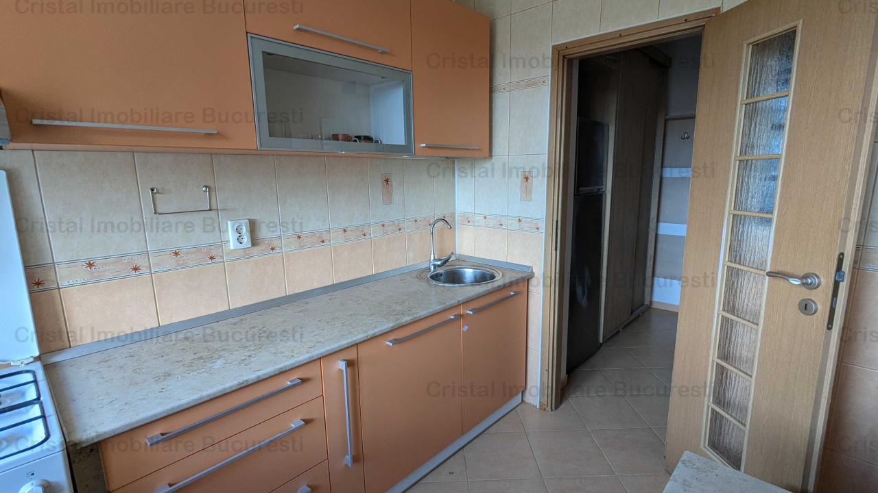 Apartament 2 camere 54 mp, Zona Titan,  500EUR