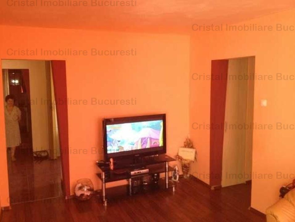 Apartament 4 camere de vanzare Lujerului