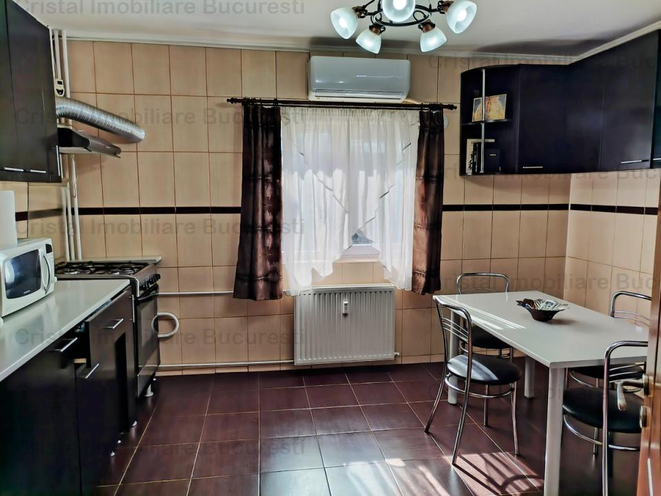 Vanzare Apartament 4 Camere Mall Vitan