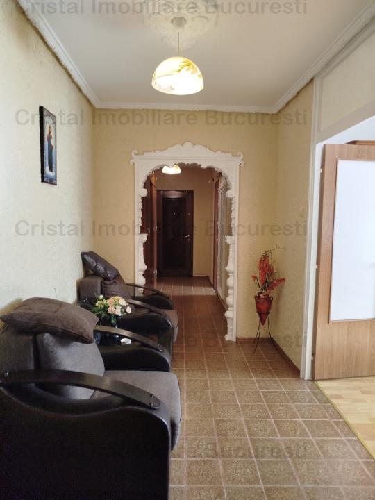 Vanzare Apartament 4 Camere Mall Vitan