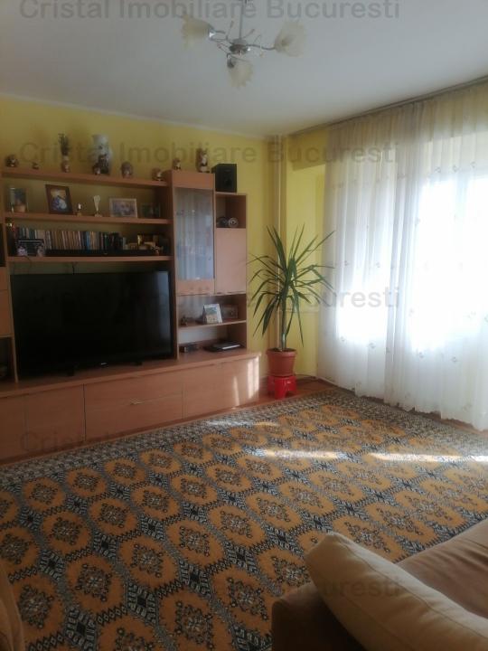 Vinzare apartament cu 3 camere