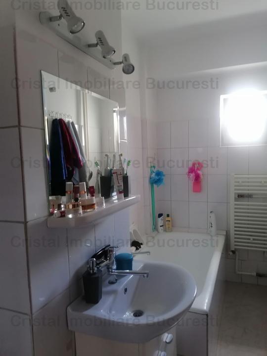 Vinzare apartament cu 3 camere