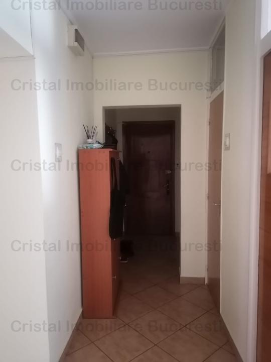 Vinzare apartament cu 3 camere