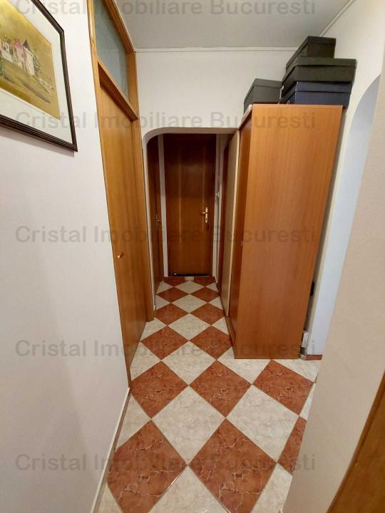 Vinzare apartament cu 3 camere