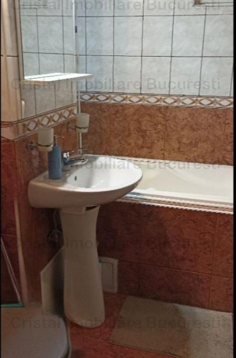  Apartament 2 camere, renovat, mobilat si utilat, Colentiona