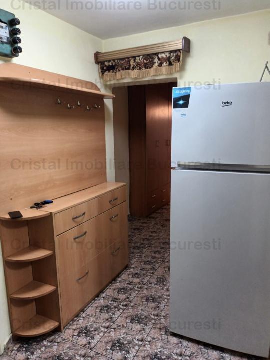 Apartament 3 camere, 400 EUR, Zona Piata Trapezului, Sector 3