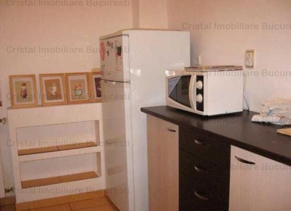 Vanzare Apartament 3 Camere stradal pe Bd. Nerva Traian