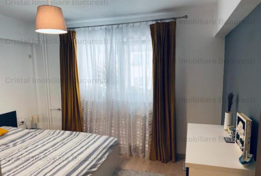 Vanzare Apartament  3 Camere stradal pe Bd Nerva Traian