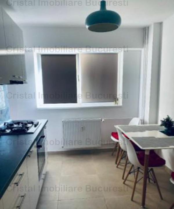 Vanzare Apartament  3 Camere stradal pe Bd Nerva Traian