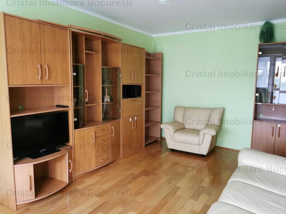 De vanzare apartament 3 camere, decomandat, zona Doamna Ghica