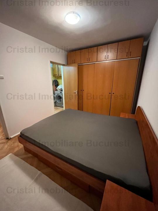 Apartament 3 camere, 575 EUR, zona Titan