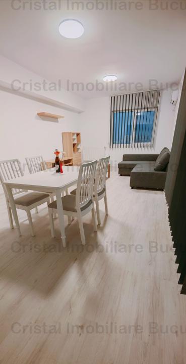 Inchiriez apartament de 3 camere-penthouse- in zona 1 Decembrie 