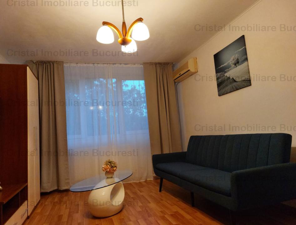 Apartament 3 camere, 430 EUR, zona  1 Decembrie 1981