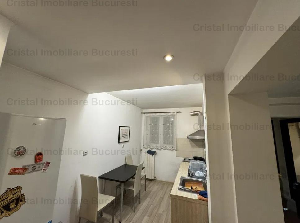 Apartament 4 camere 700 EUR, zona Titan