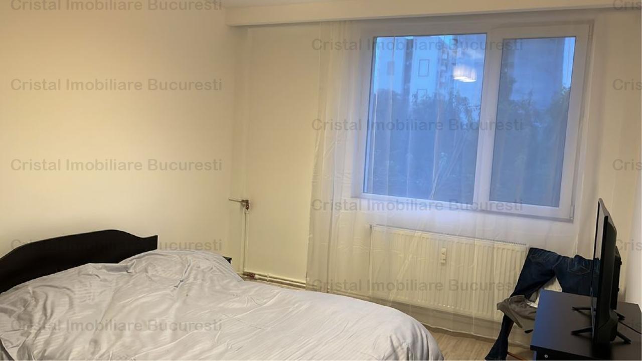 Apartament 3 camere de vanzare Drumul Taberei, Metrou Romancerilor