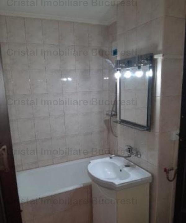 Apartament 3 camere, posibilitate centrala, strada Prevederii