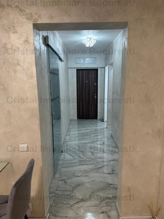 Apartament 3 camere de vanzare Plaza România