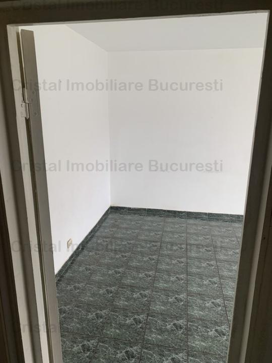 Apartament 3 camere decomandat 1 Decembrie, aproape metrou