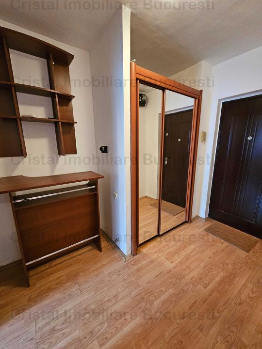 Apartament spatios de 2 camere in Titan- Becatei