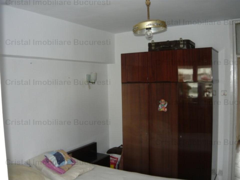 4 camere de vanzare  Stefan cel Mare