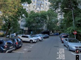 Apartament 3 camere, Parc Tineretului. Cu 2 bai. 