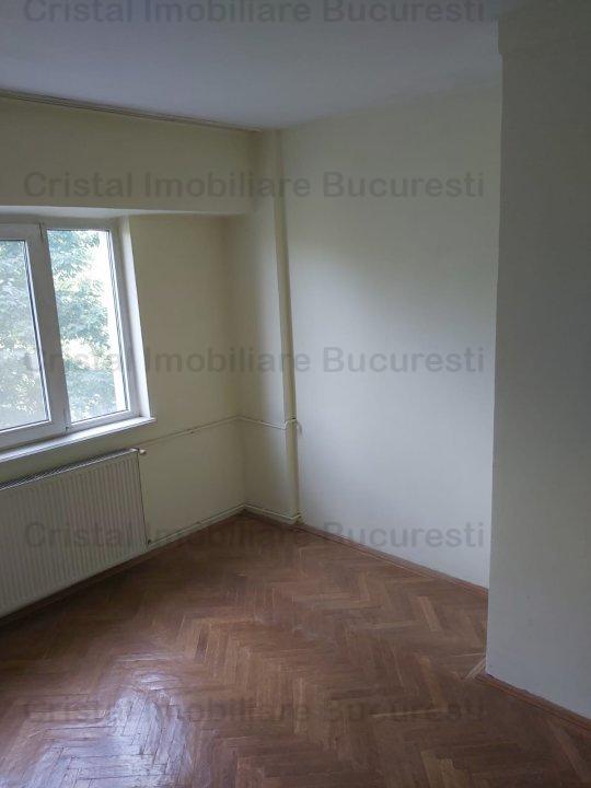 Apartament 3 camere, Tineretului. 