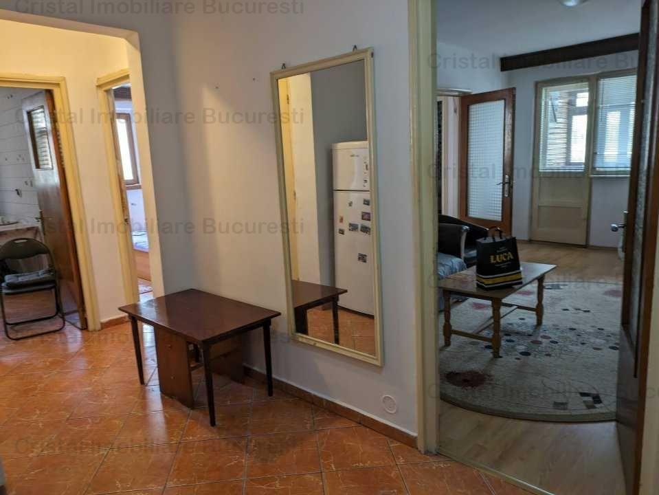 Apartament 3 camere, Parc. Bld. Tineretului, la 2 min de metrou.  