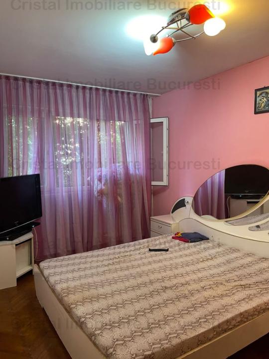 Apartament 4 camere, 2 bai in Titan aproape IOR, metrou, scoala 195