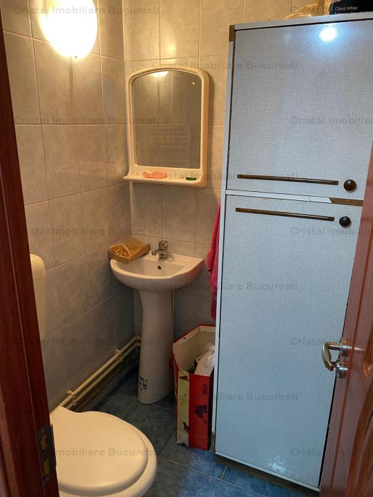 Apartament 3 camere - 77mp, decomandat, posibilitate centrala , Casa de Pensii