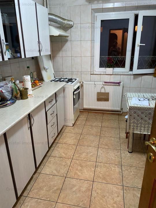 Apartament 3 camere - 77mp, decomandat, posibilitate centrala , Casa de Pensii