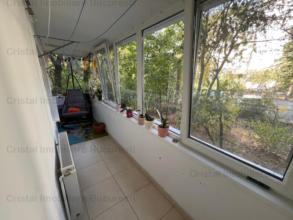 Apartament  luminos 4 camere, la Parc Tineretului, zona Pridvor. Cu Centrala. 