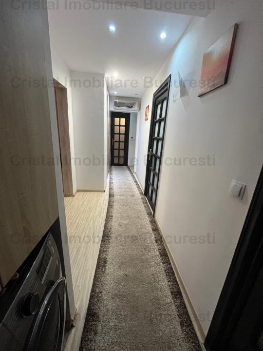 Apartament  luminos 4 camere, la Parc Tineretului, zona Pridvor. Cu Centrala. 