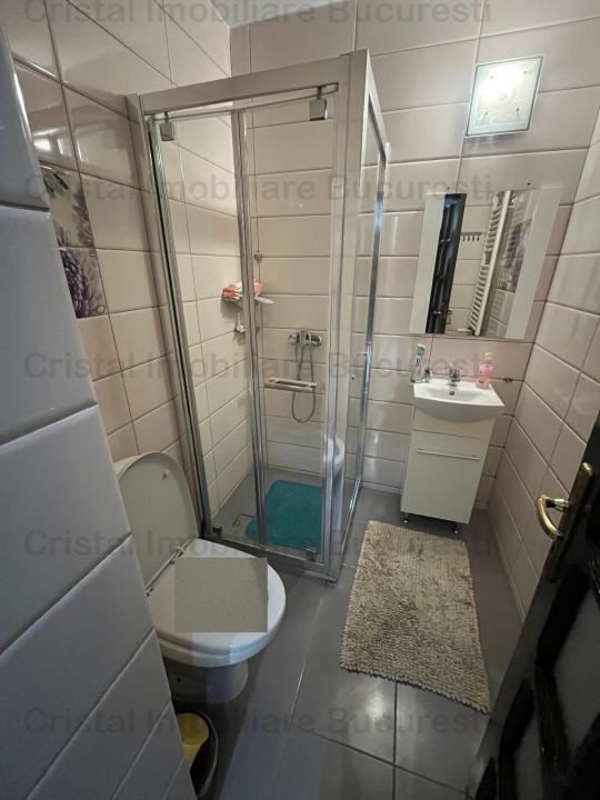 Apartament  luminos 4 camere, la Parc Tineretului, zona Pridvor. Cu Centrala. 