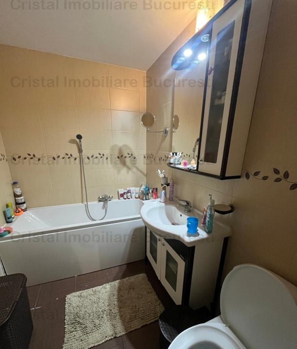 Apartament  luminos 4 camere, la Parc Tineretului, zona Pridvor. Cu Centrala. 