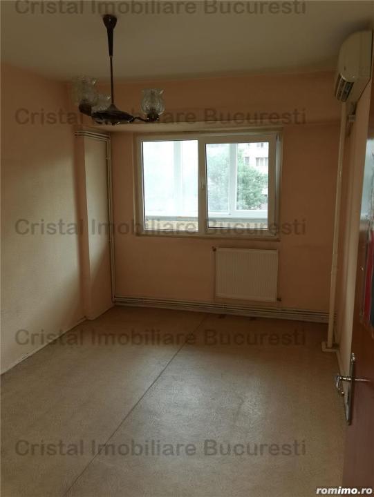 Apartament 3 camere de vanzare Apusului 