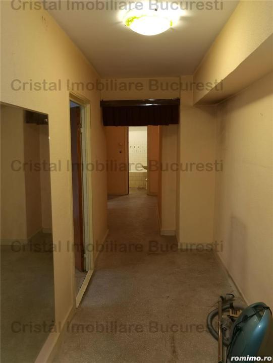 Apartament 3 camere de vanzare Apusului 