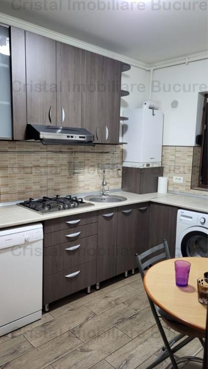 Apartament 3 camere 60 mp + 40 mp terasa, Zona 13 Septembrie