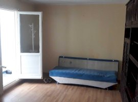 Apartament 4 camere, 2 bai,  etaj 1 din 4, Barajul Sadului -Titan